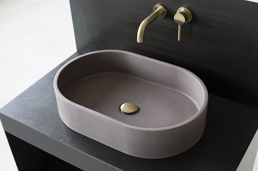 Ovales Aufsatzwaschbecken aus Beton – modernes Design für Ihr Bad Ovales Aufsatzwaschbecken aus Beton